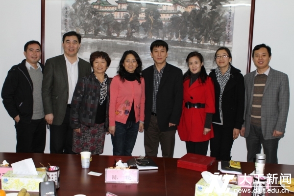 3月9日下午,调研组与华南理工大学同仁合影