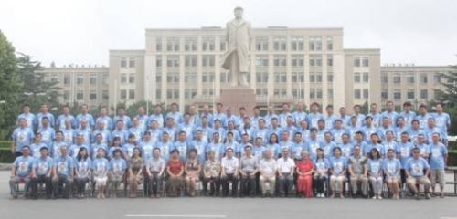 说明: K:\2015电子系91级20年聚会\2015摄影师照片\20150725理工照片\IMG_0313.jpg